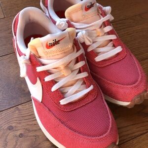 Nike Retro Waffle Women’s Sneakers